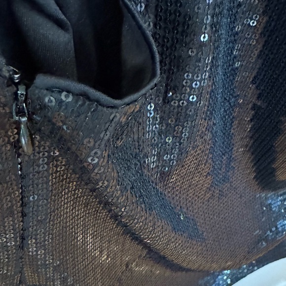 BR Sequin Top Black One Shoulder Banana Republic Stretch Side Zip NWT - Picture 6 of 9